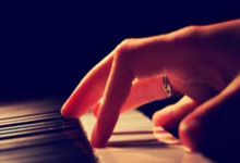 曼城主场告捷，继续逼近榜首的位置