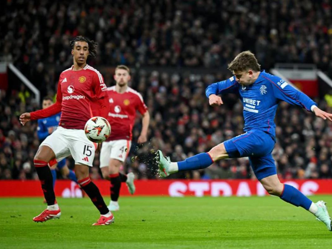 关于曼联惨败让欧冠梦碎在第一场小组赛的信息