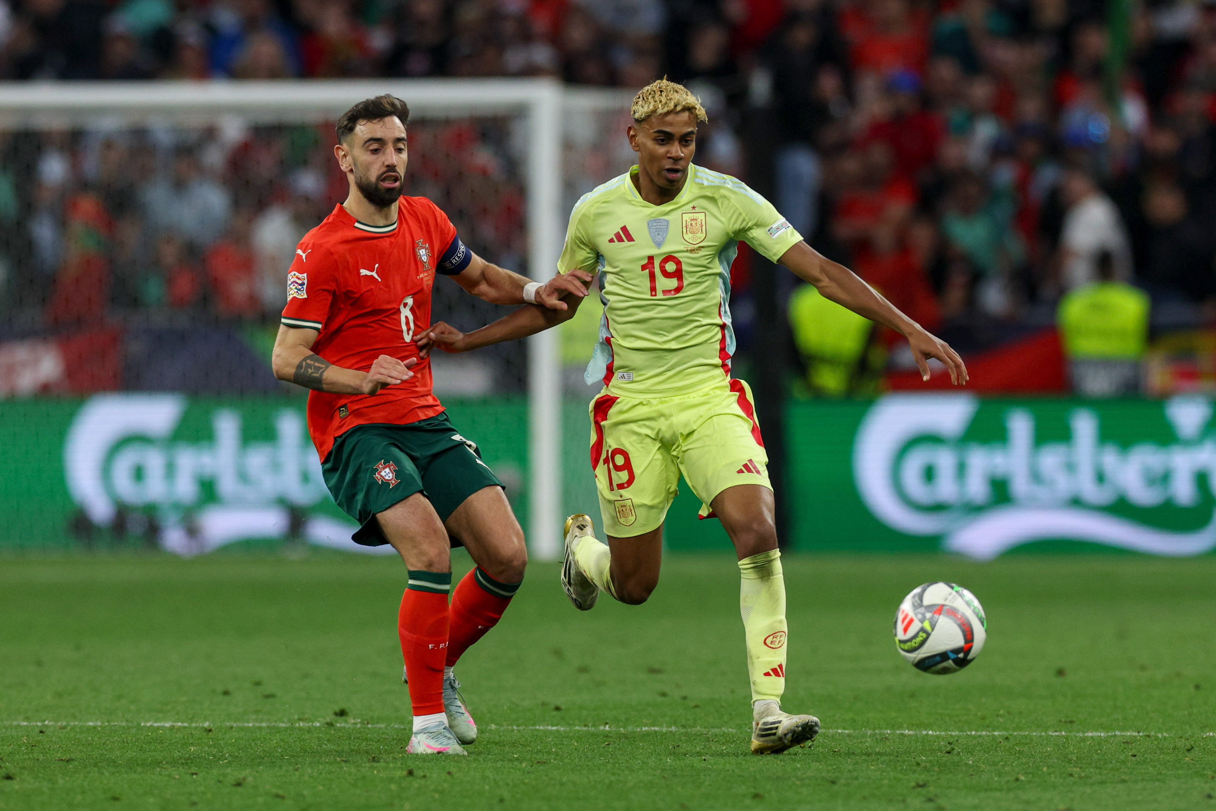 米兰体育官网-葡萄牙女足队员实力强大，获得胜利