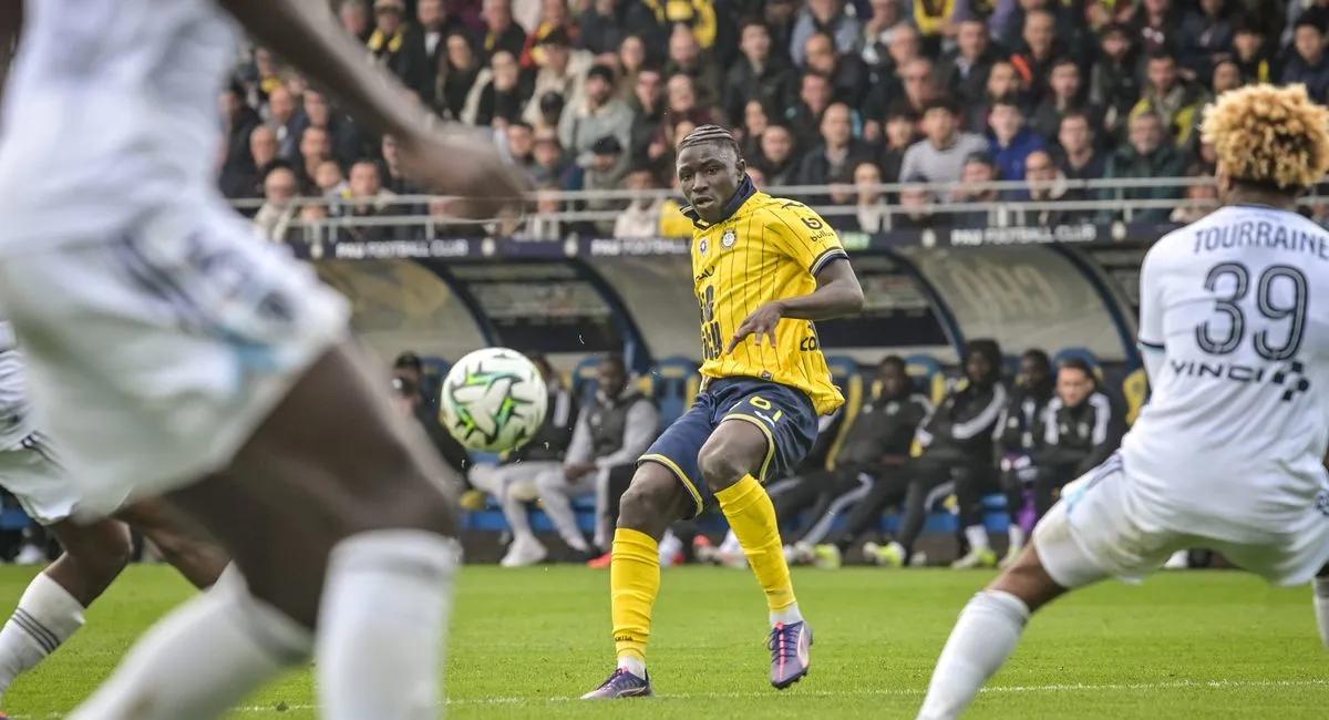 梅斯主场告捷,保级前景稍有提升的简单介绍 梅斯主场告捷,保级前景稍有提升的简单介绍