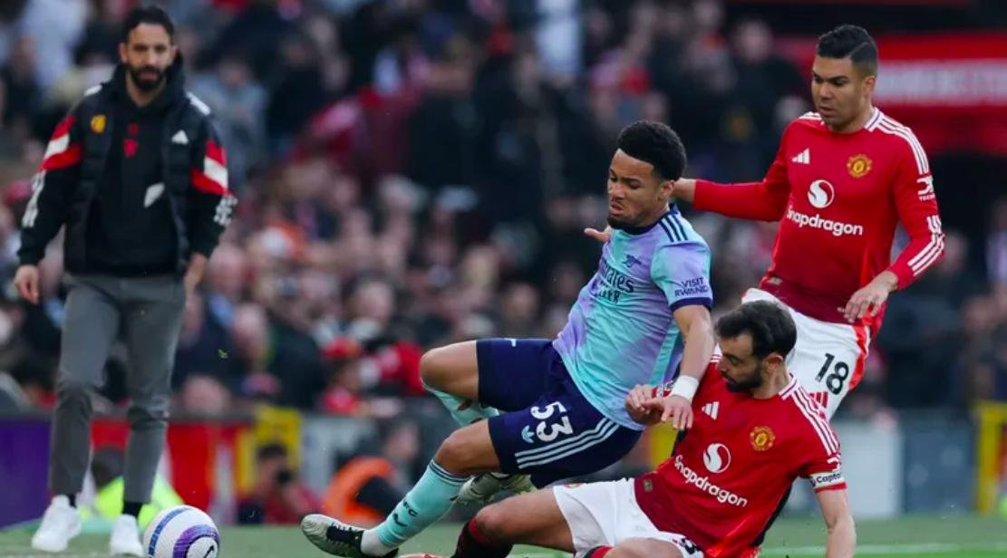 米兰体育官网入口-曼联主场失分近轮仅胜压力山大的简单介绍