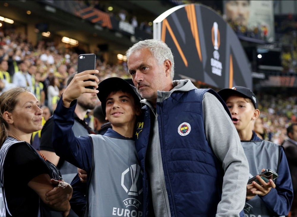 关于阿尔克马尔客场逼平,艰难取得积分的信息 关于阿尔克马尔客场逼平,艰难取得积分的信息