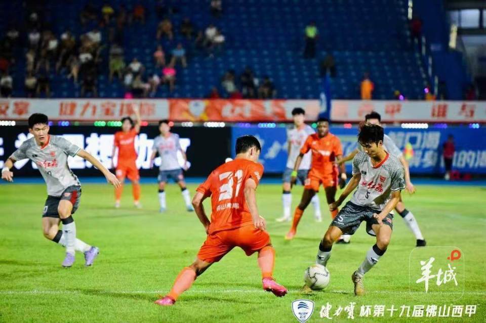 精彩进球连连,球迷沸腾不已的简单介绍 精彩进球连连,球迷沸腾不已的简单介绍