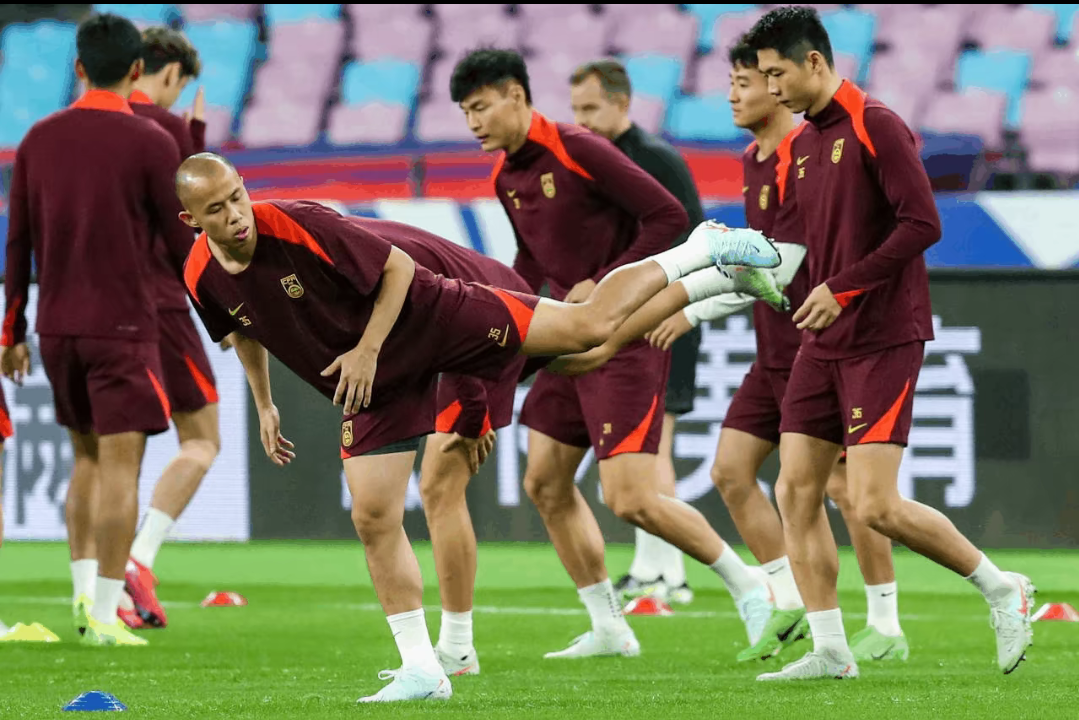 米兰体育官方入口-国内足球赛事激情开打,球员燃情比赛的简单介绍