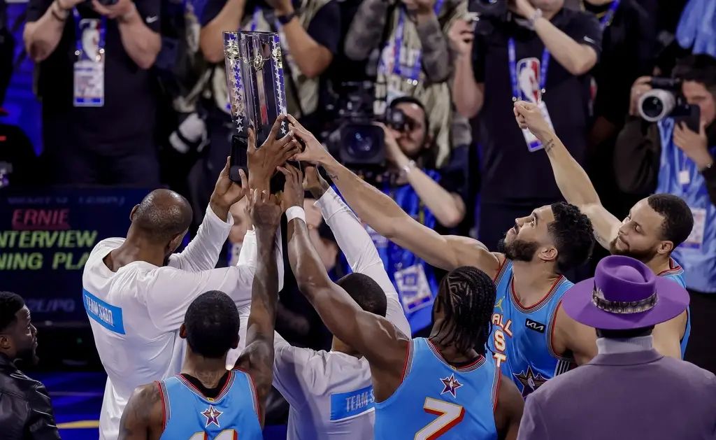 米兰体育在线登录-NBA全明星战落幕，开拓者双星共同获得技术大奖