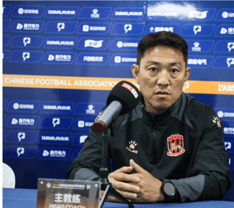 米兰体育官网app-包含国内足球赛事中哪位教练备受赞誉？的词条