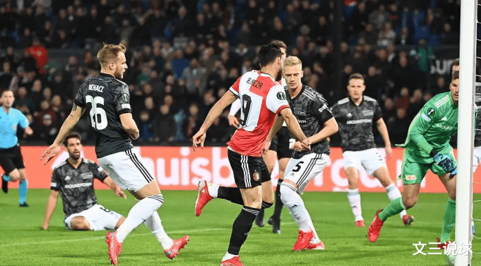 柏林赫塔队员们实力出众,获得胜利 柏林赫塔队员们实力出众,获得胜利