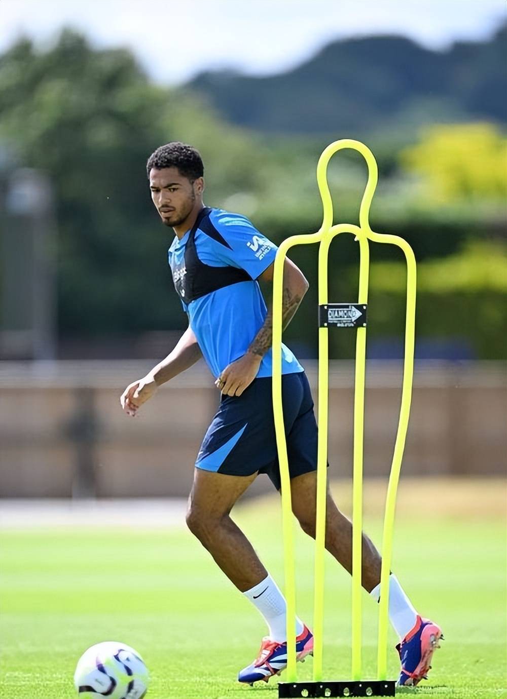 切尔西豪门新任主教练引领革新 切尔西豪门新任主教练引领革新