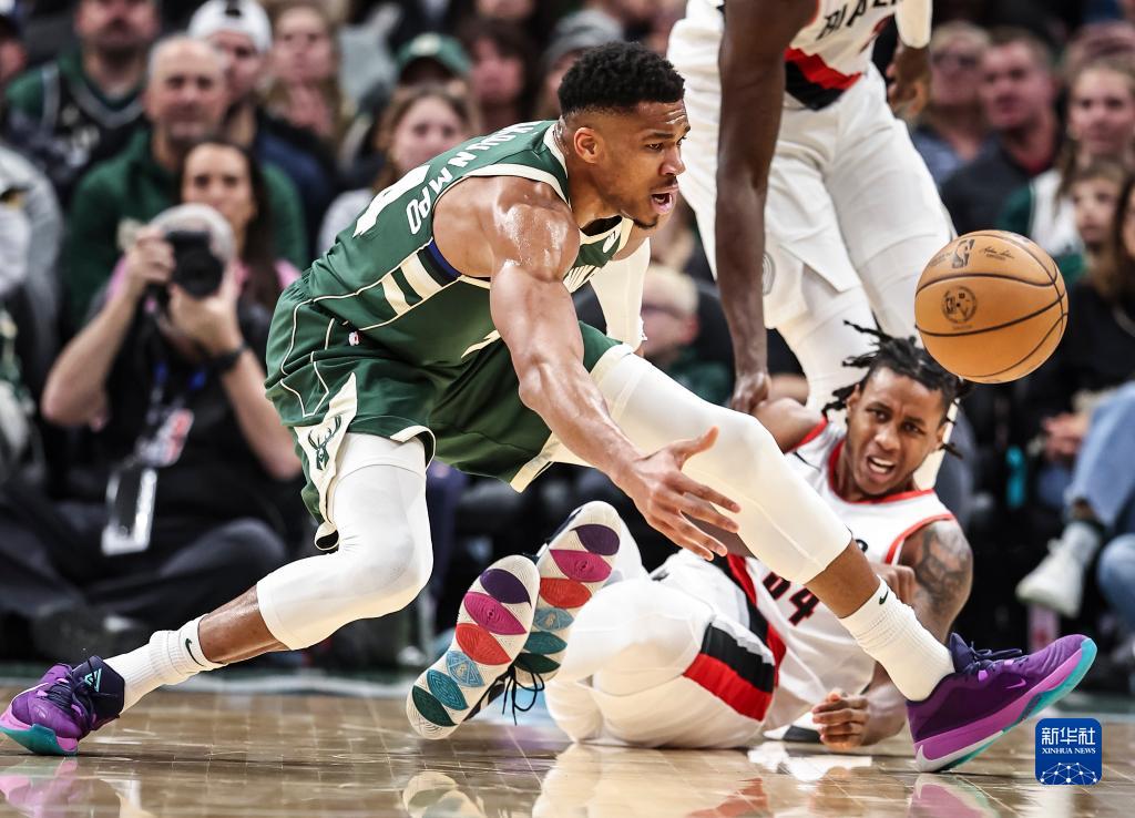 关于雄鹿战胜活塞,安特托昆博低迷得分11分的信息 关于雄鹿战胜活塞,安特托昆博低迷得分11分的信息